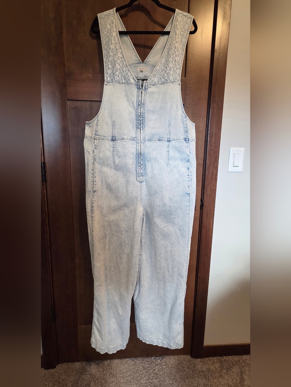 Pilcro Light Wash Front-Zip Wide-Leg Jeans Jumpsuit - Picture 4 of 7